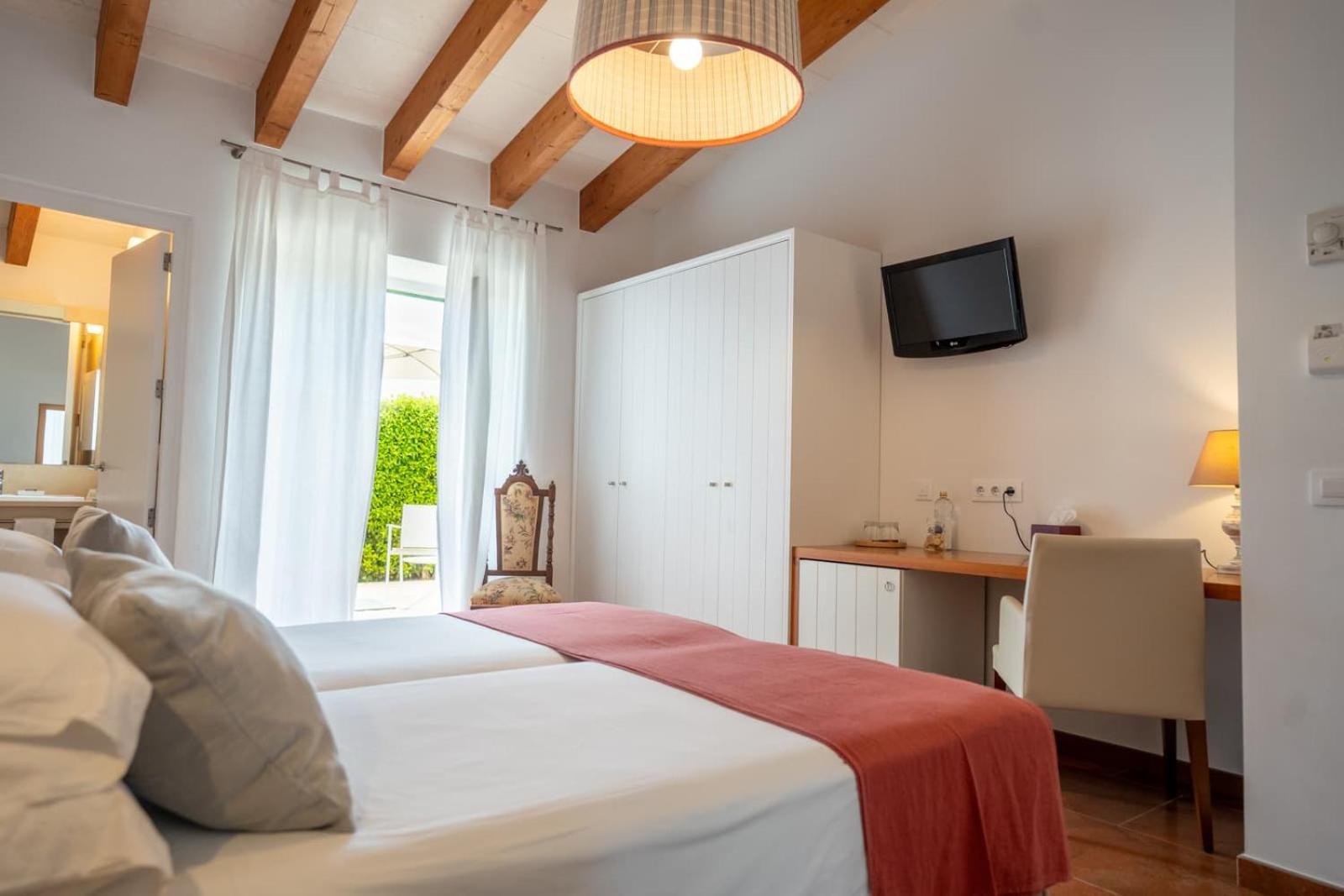 Hotel Rural Binigaus Vell Эс-Миджорн-Гран Экстерьер фото